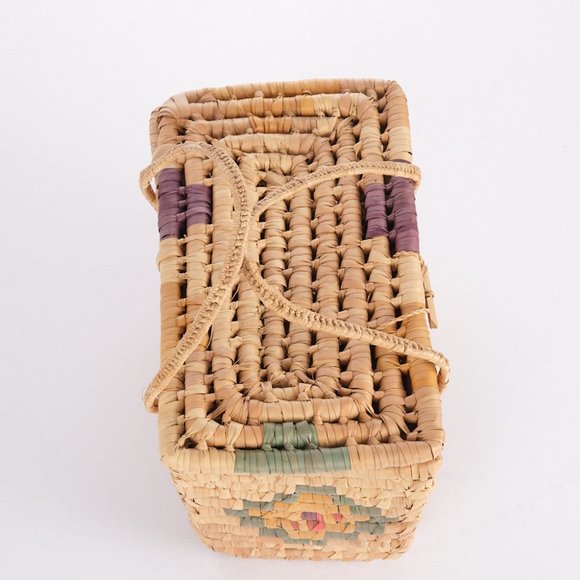 Multi-Colored Ethnic Straw & Reams Floral Pattern Picnic Basket - Picture 5 of 9